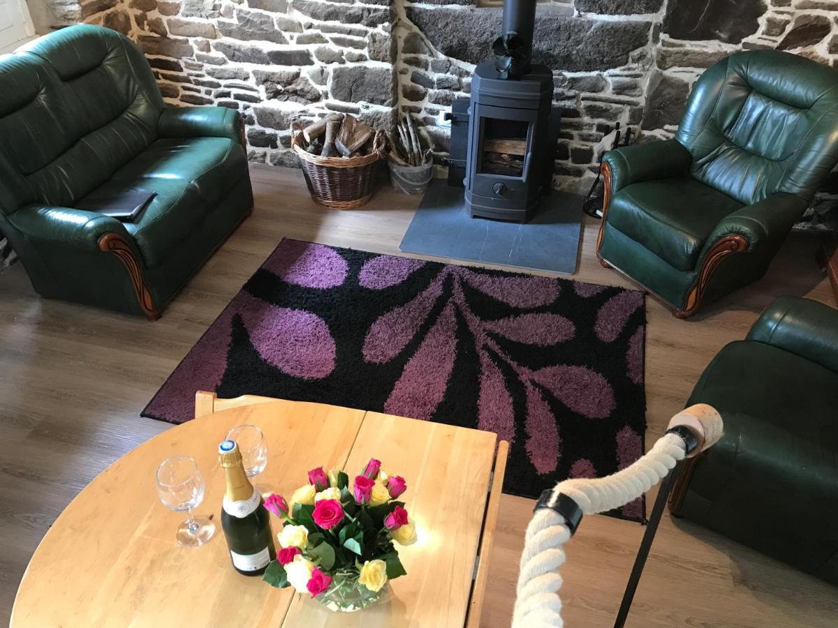 Ferme De Noyes Cottage Sourdeval Eksteriør bilde