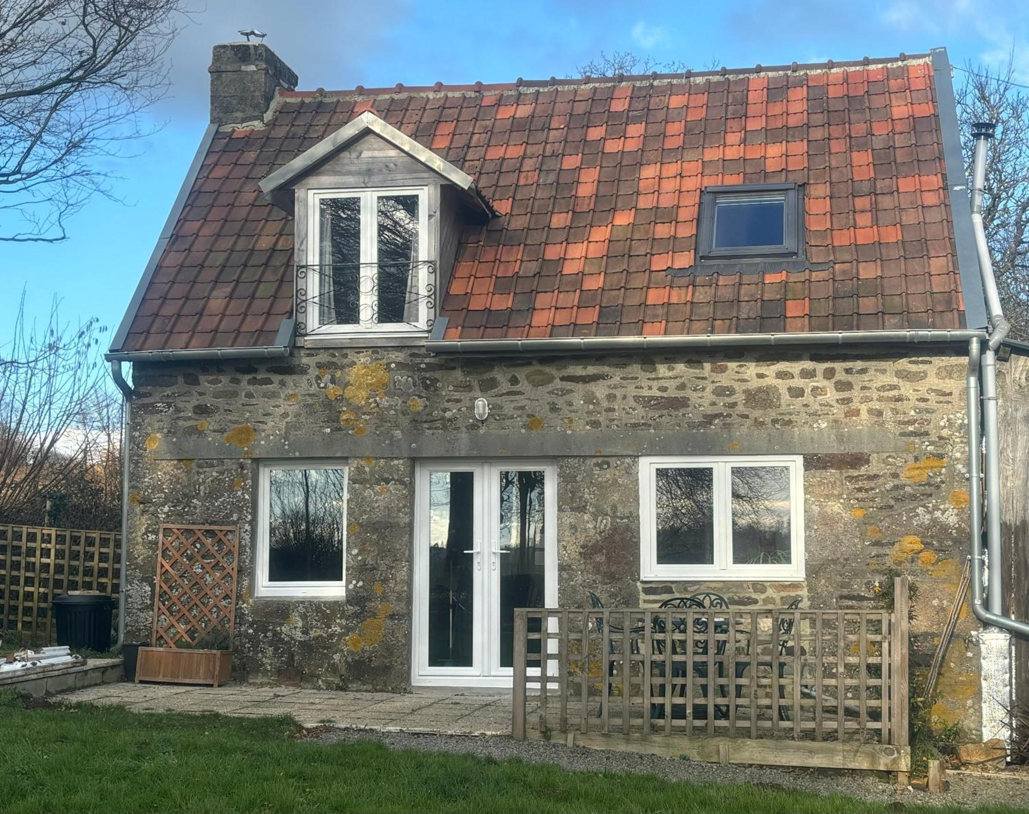 Ferme De Noyes Cottage Sourdeval Eksteriør bilde