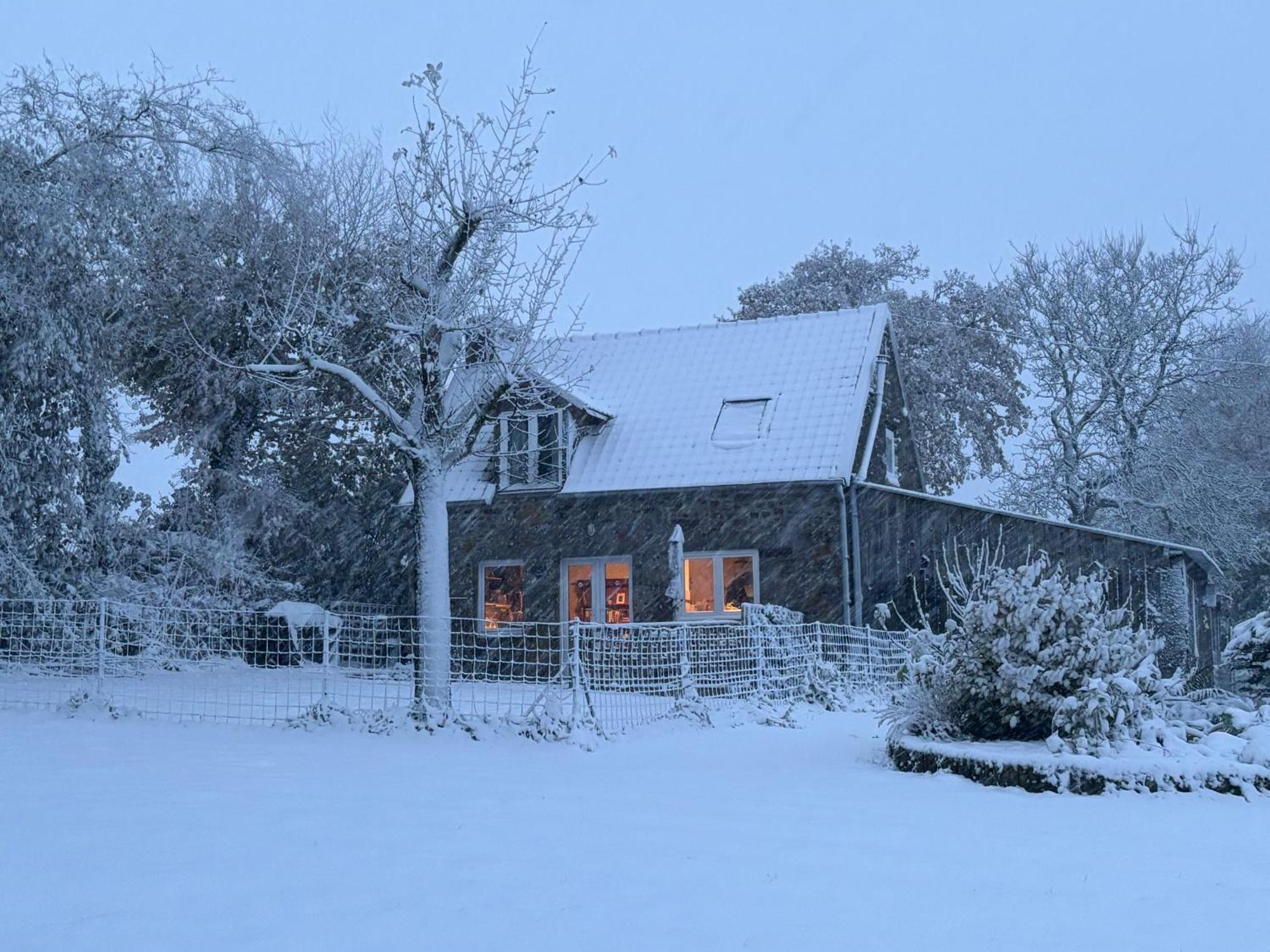 Ferme De Noyes Cottage Sourdeval Eksteriør bilde